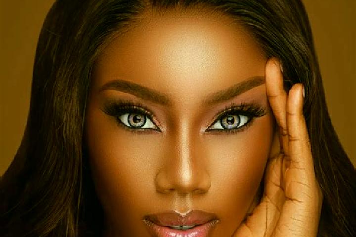 Madison, 28, a red blue-eyed ebony companion based in Sutysky. Offering CIM, 69, Dinner Date. Available for incall and outcall, overnight bookings available.