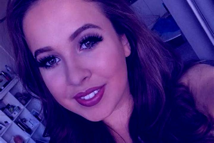 Madison, 29, a brunette grey-eyed mixed companion based in Matana. Offering A-Level, Roleplay, Dinner Date, Erotic Massage, Prostate Massage. Available for i...