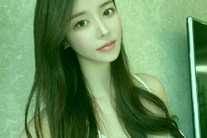 Madison, 29 — Escort in Beitan, China