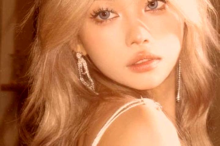 Madison, 30, a blonde grey-eyed asian companion based in Maarheeze. Offering CIM, Massage, Duos. Available for incall and outcall, day and evening dates.