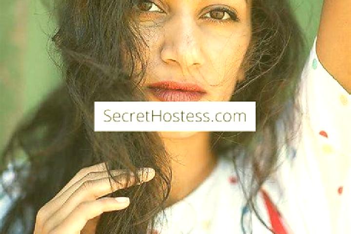 Madison, 30, a red brown-eyed indian companion based in Froemmstedt. Offering Roleplay, Party Girl, Striptease, Dinner Date. Available for incall and outcall...