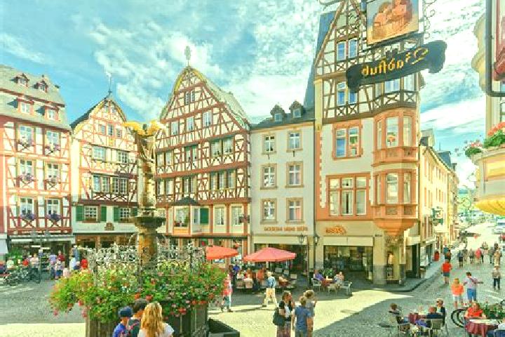 Madison, 31 — Escort in Bernkastel-Kues, Germany