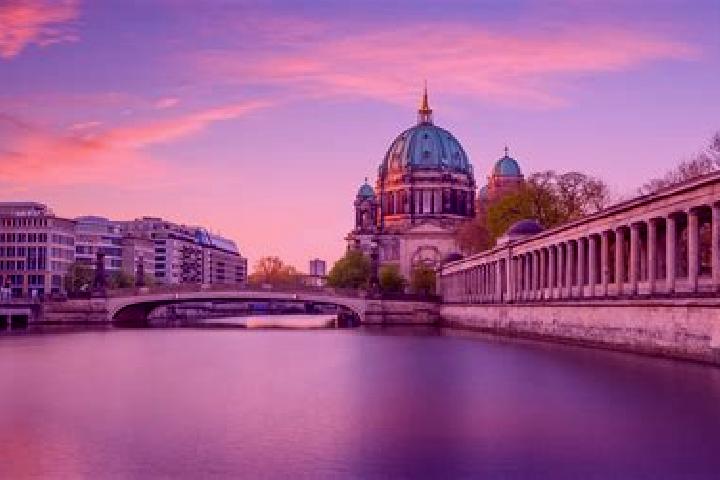 Madison, 31 — Escort in Jossa, Germany