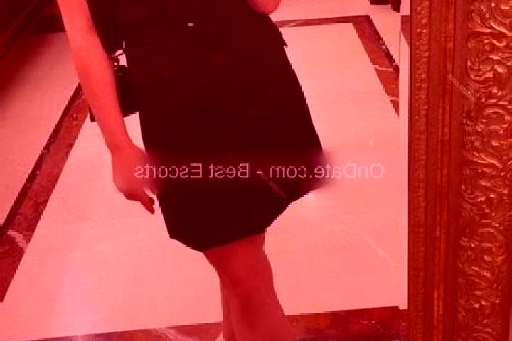 Madison, 32, a dark blonde brown-eyed slavic companion based in Vadum. Offering OWO, Striptease, Erotic Massage, GFE. Available for incall and outcall, overn...
