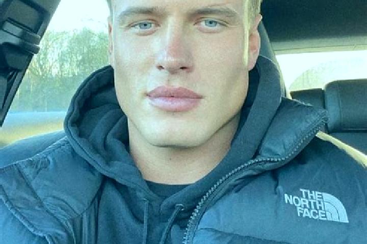Madison, 33, a black blue-eyed slavic companion based in Pila. Offering A-Level, Massage, Domination. Available for incall and outcall, overnight bookings av...