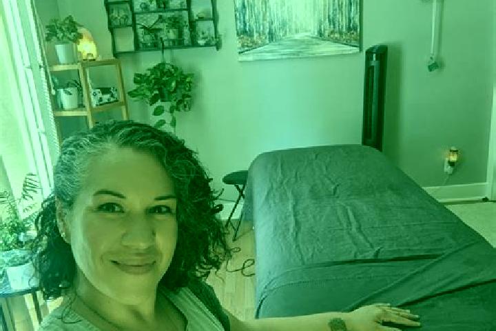 Madison, 33, a black dark-eyed slavic companion based in Albareto. Offering Dinner Date, Fetish, Erotic Massage. Available for incall and outcall, overnight ...