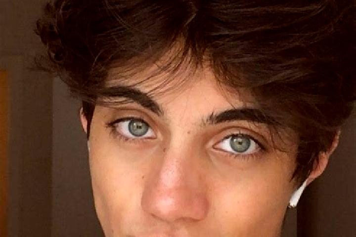 Madison, 33, a chestnut grey-eyed caucasian companion based in Costa da Caparica. Offering Couples, Massage, CIM. Available for incall and outcall, overnight...