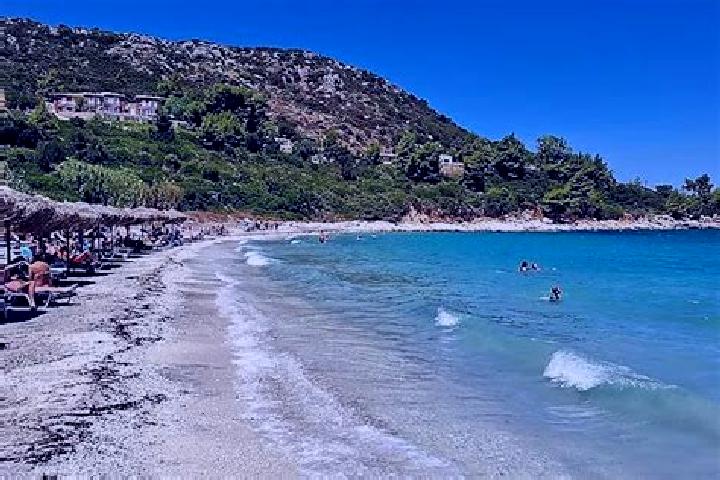 Madison, 33 — Escort in Kalamia, Greece