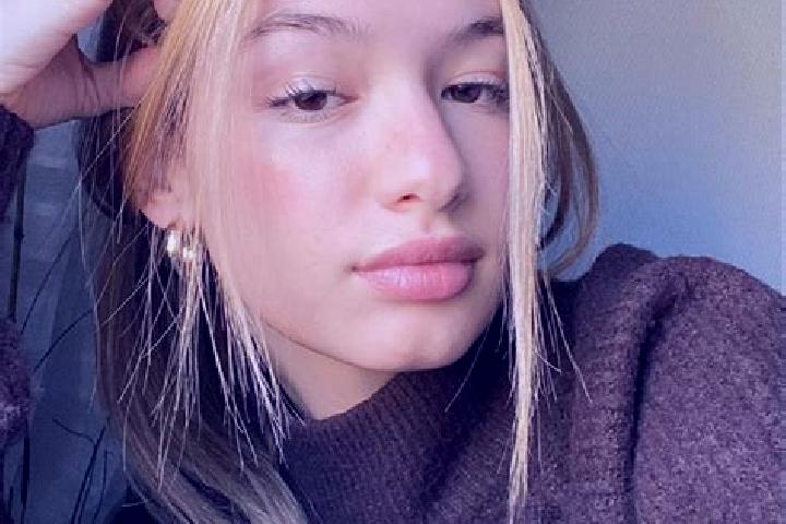 Madison, 34, a blonde brown-eyed indian companion based in Kinderbeuern. Offering Massage, Striptease. Available for incall and outcall, overnight bookings a...