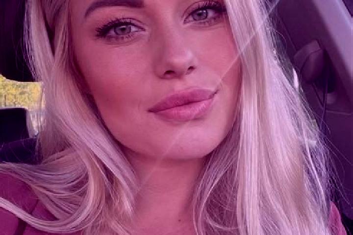 Madison, 34, a blonde hazel-eyed european companion based in Santo Domingo. Offering Prostate Massage, Roleplay, A-Level. Available for incall and outcall, d...