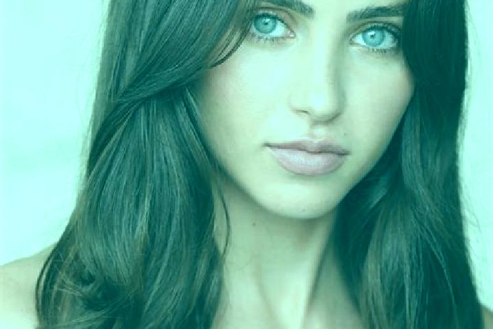 Madison, 35, a auburn brown-eyed caucasian companion based in Manises. Offering Fetish, Tantra, Erotic Massage, Duos, CIM. Available for incall and outcall, ...