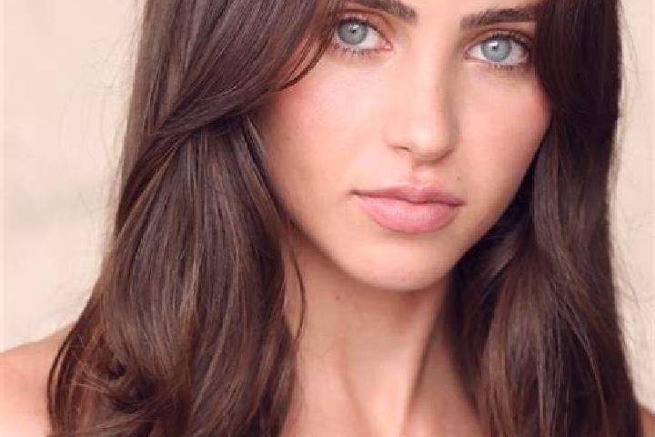 Madison, 35, a auburn brown-eyed mediterranean companion based in Bzenec. Offering Striptease, Tantra, GFE. Available for incall and outcall, overnight booki...