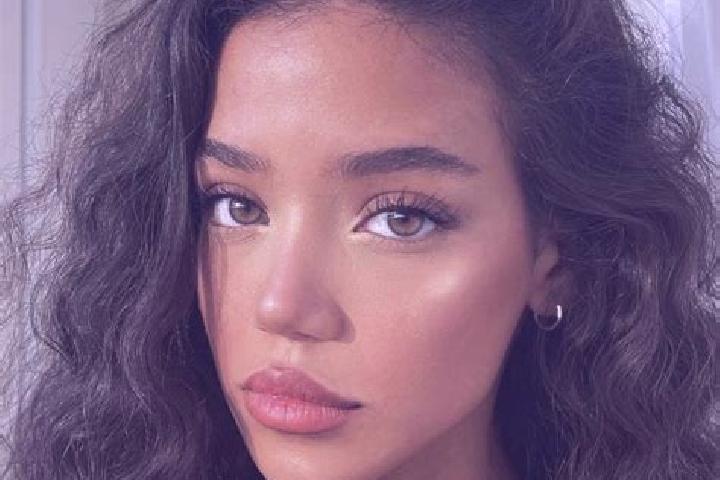 Madison, 35, a black brown-eyed mixed companion based in Pingtian. Offering Dinner Date, Overnight, Fetish, Duos. Available for incall and outcall, day and e...