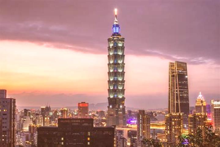 Madison, 35 — Escort in Ershui, Taiwan