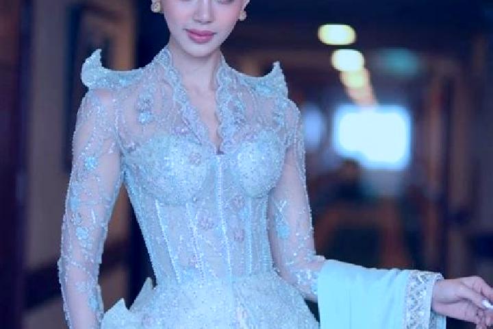 Madison, 35 — Escort in Tharyarwady, Myanmar