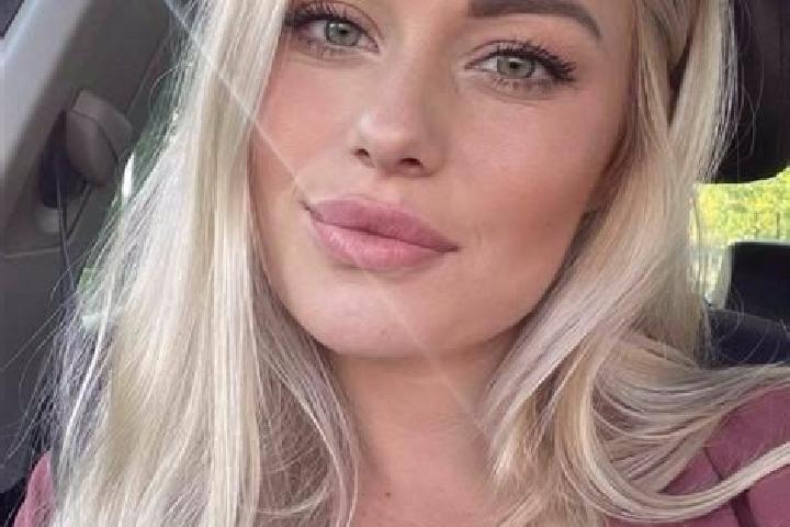 Madison, 36, a blonde green-eyed caucasian companion based in Sobontoro. Offering Erotic Massage, Striptease, GFE, Massage, A-Level. Available for incall and...