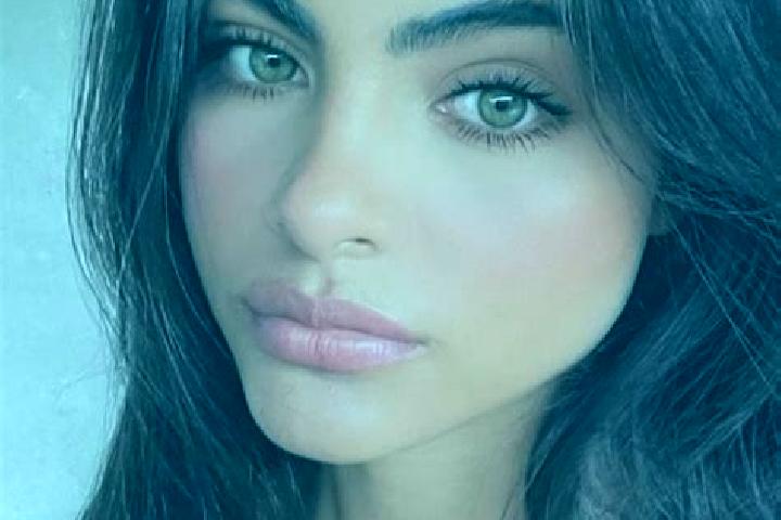 Madison, 36, a chestnut green-eyed indian companion based in Rimaucourt. Offering BDSM, Tantra, Fetish, Erotic Massage. Available for incall and outcall, day...