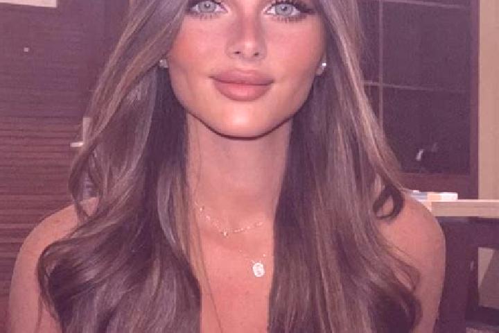 Madison, 37, a brunette dark-eyed mediterranean companion based in Illasit. Offering Party Girl, Duos, Dinner Date. Available for incall and outcall, overnig...