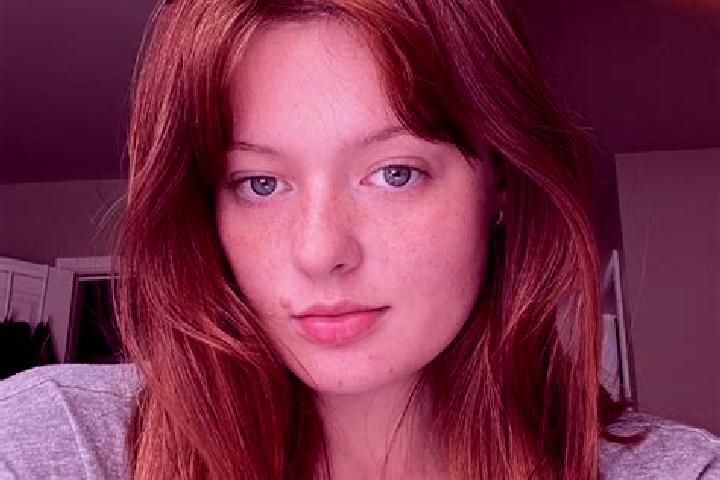 Madison, 37, a brunette grey-eyed caucasian companion based in Salah Bey. Offering A-Level, Deep French Kissing, Massage. Available for incall and outcall, d...
