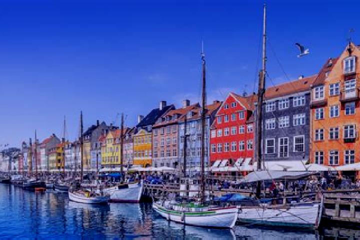 Madison, 37 — Escort in Allingabro, Denmark