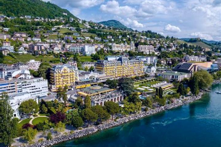 Madison, 37 — Escort in Montreux, Switzerland
