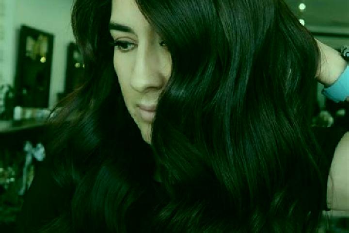 Madison, 38, a auburn dark-eyed caucasian companion based in Qiangbai. Offering A-Level, GFE, 69. Available for incall and outcall, day and evening dates.