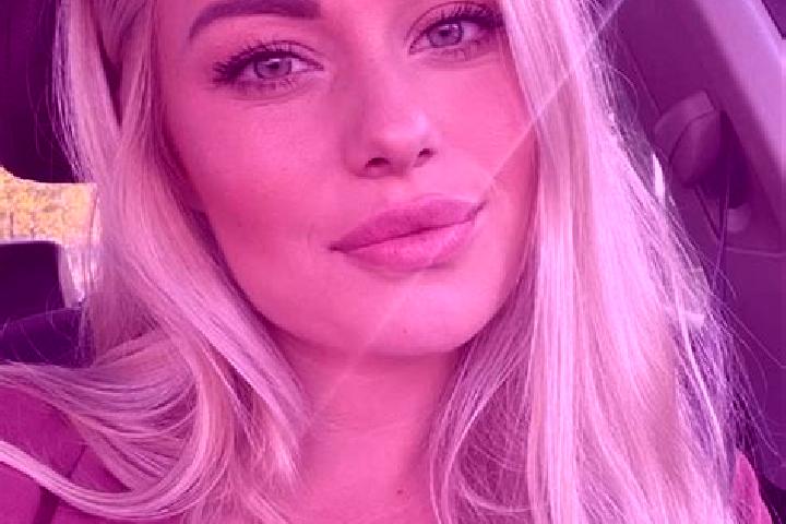 Madison, 38, a blonde hazel-eyed mediterranean companion based in Les Rousses. Offering Striptease, GFE, Roleplay, Travel Companion. Available for incall and...