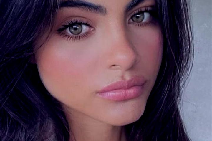 Madison, 38, a brunette grey-eyed indian companion based in Kerrisdale. Offering Duos, Overnight, A-Level, Roleplay. Available for incall and outcall, day an...