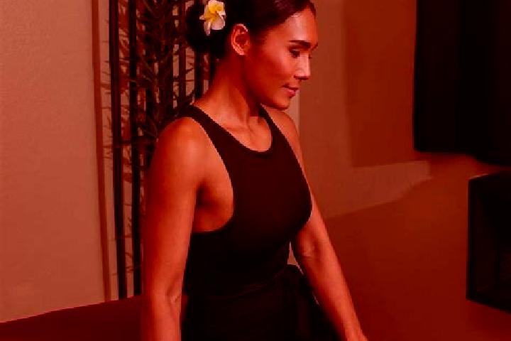 Madison, 38, a dark blonde amber-eyed caucasian companion based in Upper Sandusky. Offering Erotic Massage, Party Girl, Roleplay. Available for incall and ou...