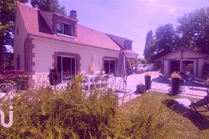 Madison, 38 — Escort in Chevillon-sur-Huillard, France