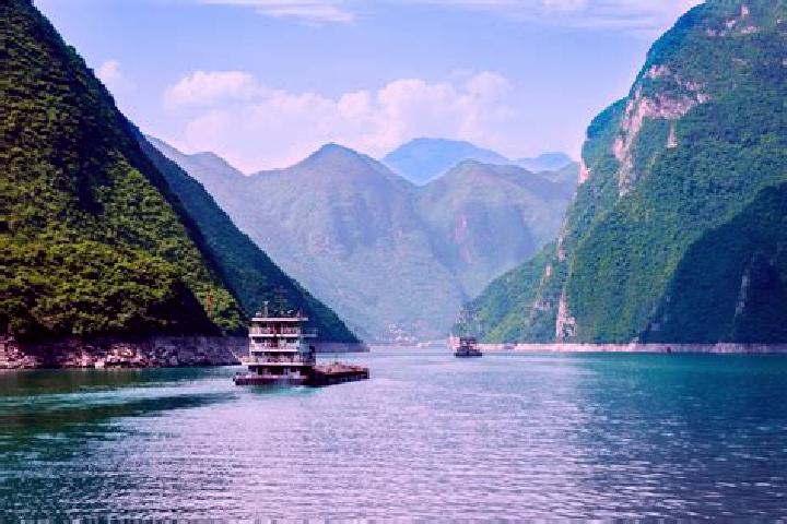 Madison, 38 — Escort in Kengzi, China