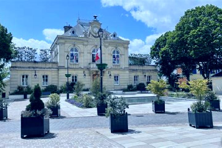 Madison, 39 — Escort in Fontenay-aux-Roses, France