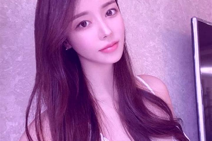 Madison, 39 — Escort in Jiangbian, China