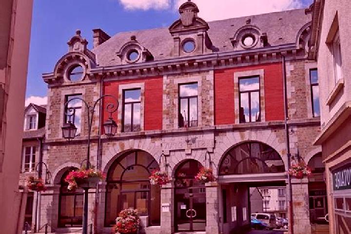 Madison, 39 — Escort in Le Teilleul, France