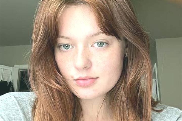 Maya, 20, a auburn amber-eyed indian companion based in Oltressenda Alta. Offering Couples, Deep French Kissing, Party Girl. Available for incall and outcall...