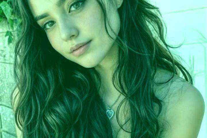 Maya, 20, a auburn brown-eyed caribbean companion based in Cortes de la Frontera. Offering Party Girl, CIM, Massage, Striptease, 69. Available for incall and...