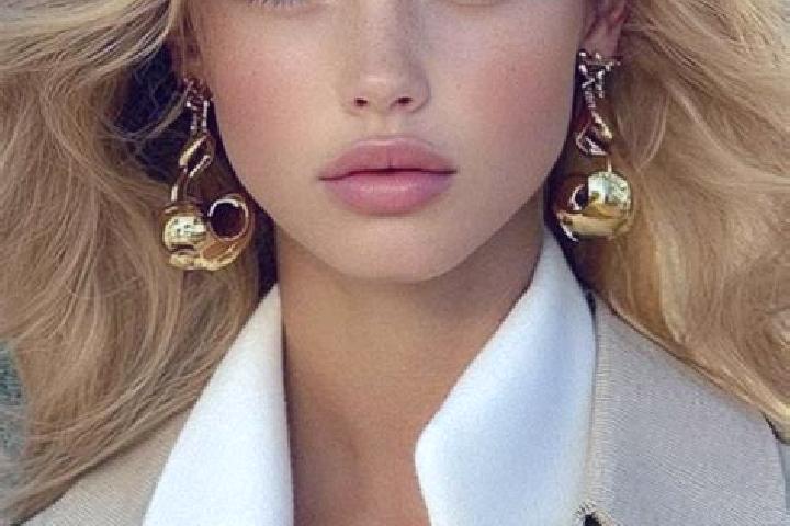 Maya, 20, a blonde amber-eyed caribbean companion based in Auvelais. Offering GFE, Girlfriend Experience. Available for incall and outcall, overnight booking...