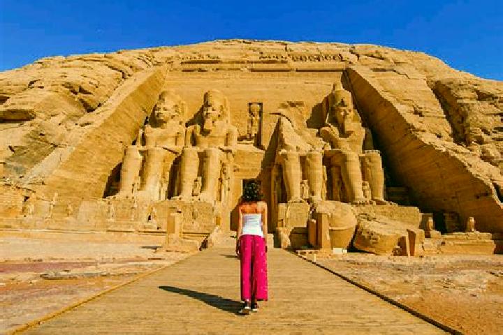 Maya, 20 — Escort in Aswan, Egypt