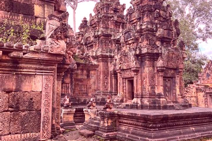 Maya, 20 — Escort in Banteay Srei, Cambodia