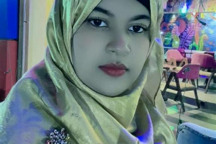 Maya, 20 — Escort in Chhatak, Bangladesh
