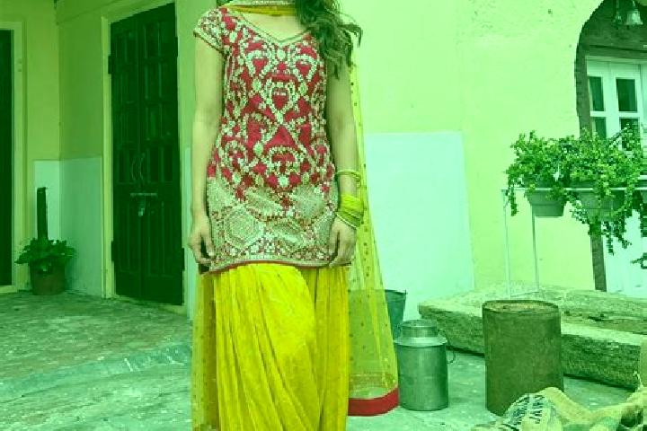 Maya, 20 — Escort in Paranda, India