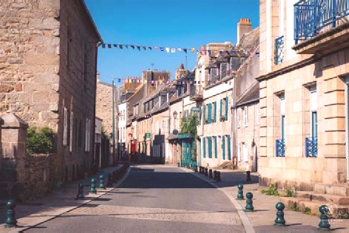 Maya, 20 — Escort in Roscoff, France