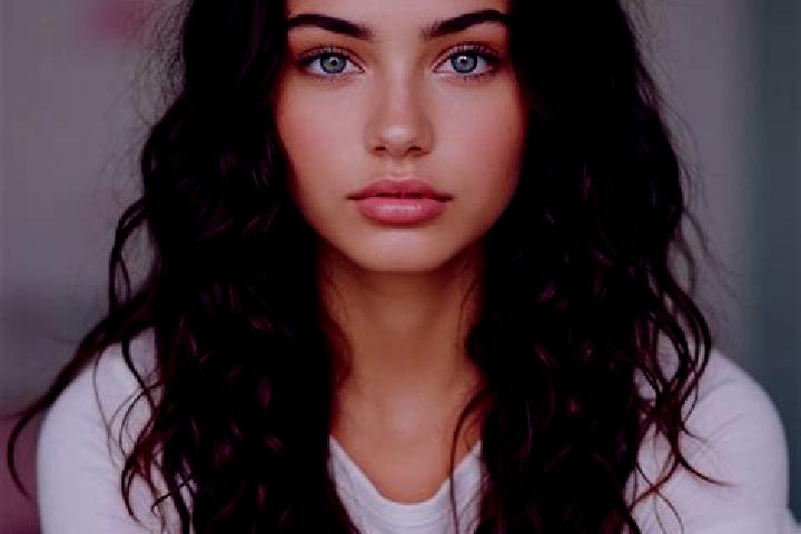 Maya, 21, a dark blonde amber-eyed mediterranean companion based in Kronstorf. Offering Party Girl, Erotic Massage, Domination, Overnight. Available for inca...