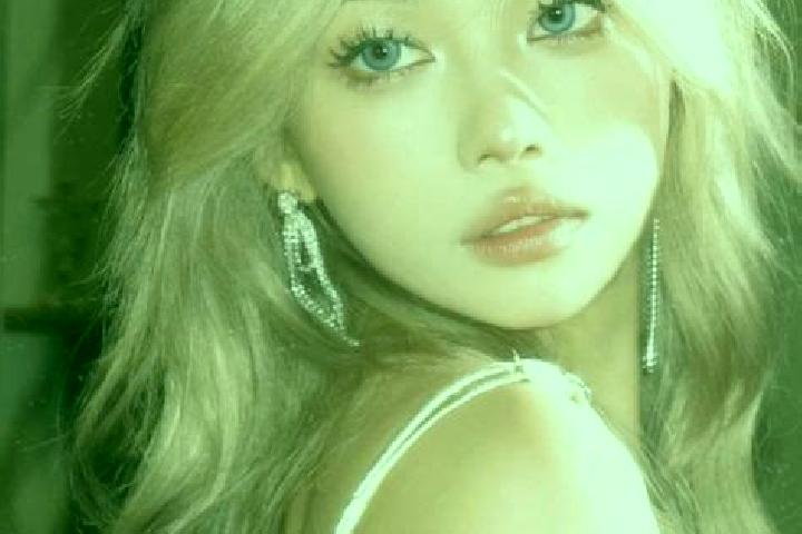 Maya, 21, a platinum blonde hazel-eyed asian companion based in Altamont. Offering Roleplay, CIM, Travel Companion, Girlfriend Experience, GFE. Available for...