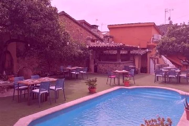 Maya, 21, a red grey-eyed european companion based in Villanueva de la Vera. Offering Dinner Date, BDSM, Erotic Massage, 69. Available for incall and outcall...