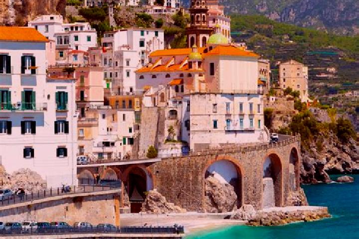 Maya, 21 — Escort in Mignete, Italy