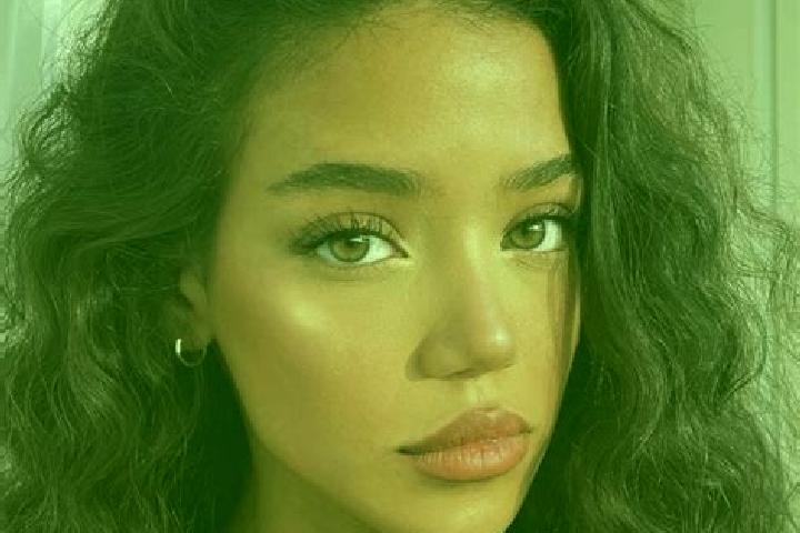 Maya, 22, a black brown-eyed slavic companion based in Amherst. Offering Duos, Deep French Kissing, Striptease. Available for incall and outcall, overnight b...
