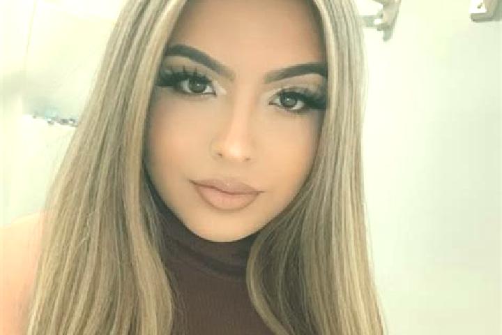 Maya, 22, a blonde amber-eyed latina companion based in Heichengzi. Offering BDSM, 69. Available for incall and outcall, day and evening dates.
