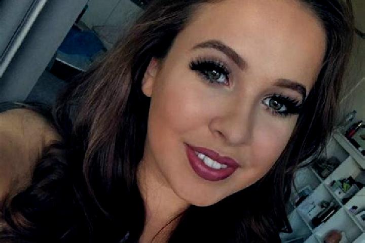 Maya, 22, a blonde brown-eyed mediterranean companion based in Santo Antonio dos Milagres. Offering Erotic Massage, Fetish, Party Girl. Available for incall ...
