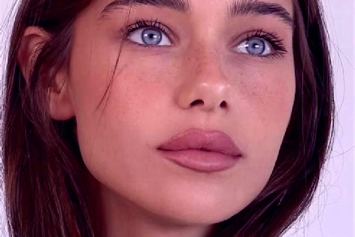 Maya, 22, a brunette brown-eyed indian companion based in Stegaurach. Offering Travel Companion, Overnight. Available for incall and outcall, overnight booki...